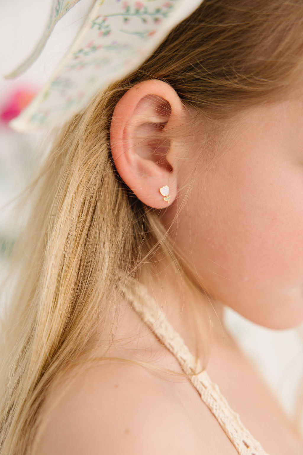 Spring Flat back earrings