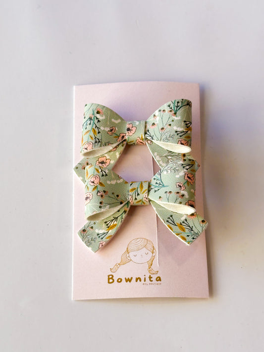 Wild flowers bow set