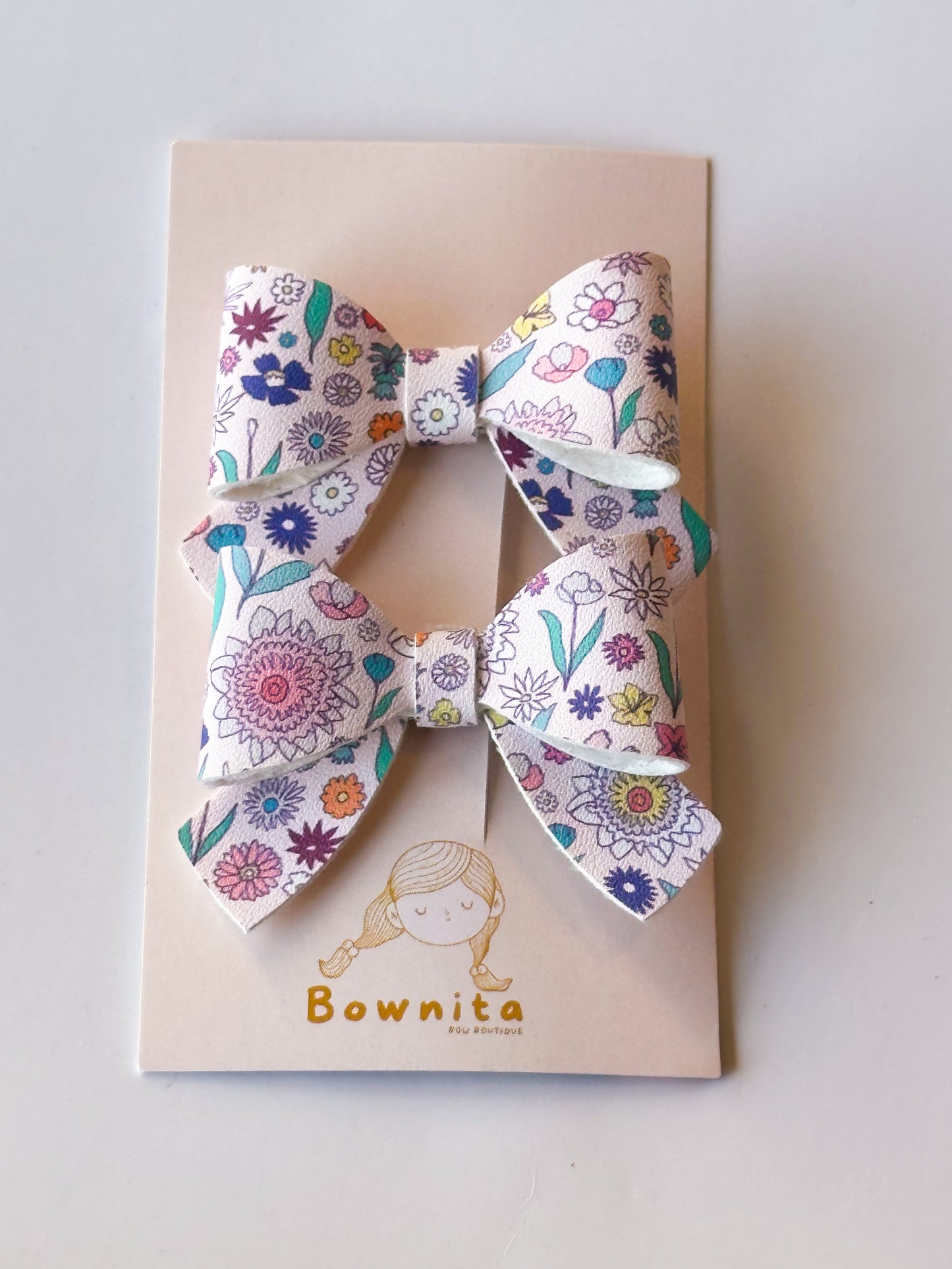 Funky florals bow set