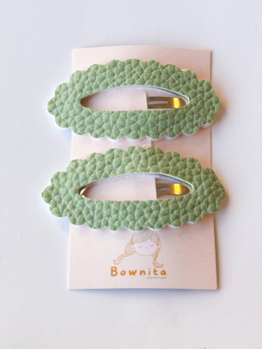 Sage green litchi leather scallop snap clip
