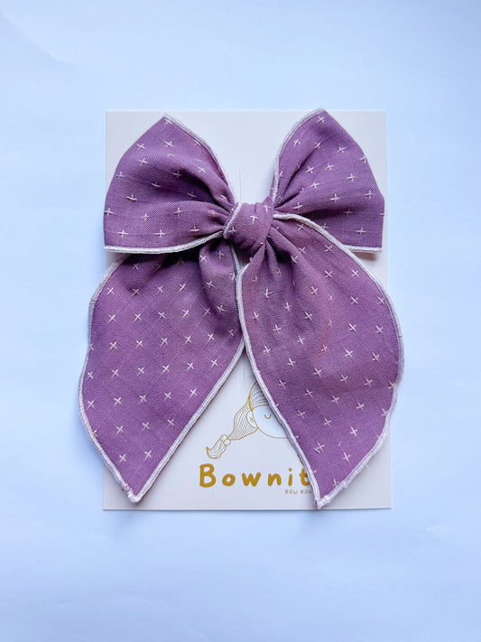 Lilic Linen Textured Large Fable Bow