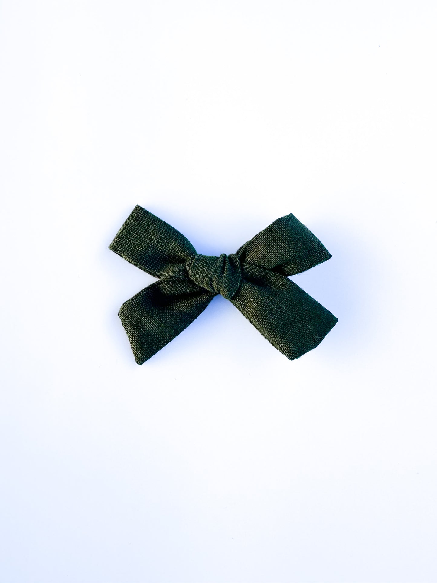 Forest green linen clip bow