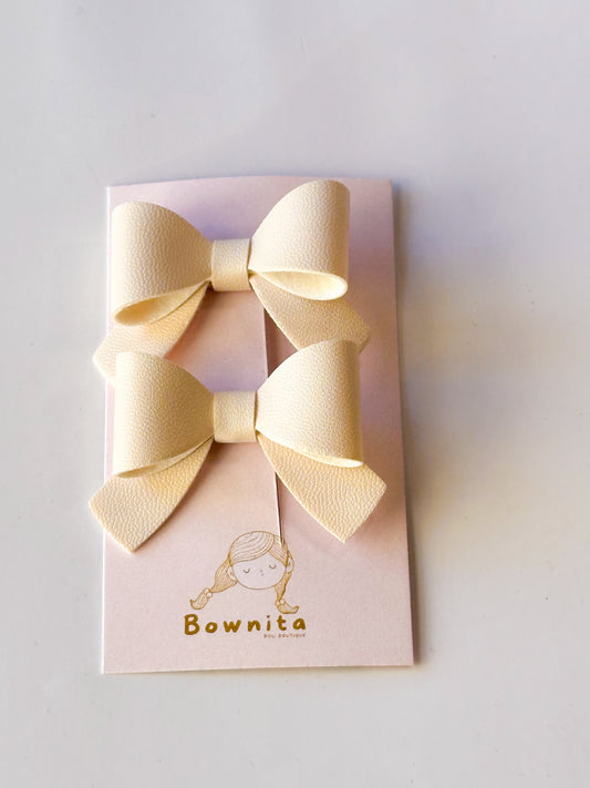 Beige 2 bow set