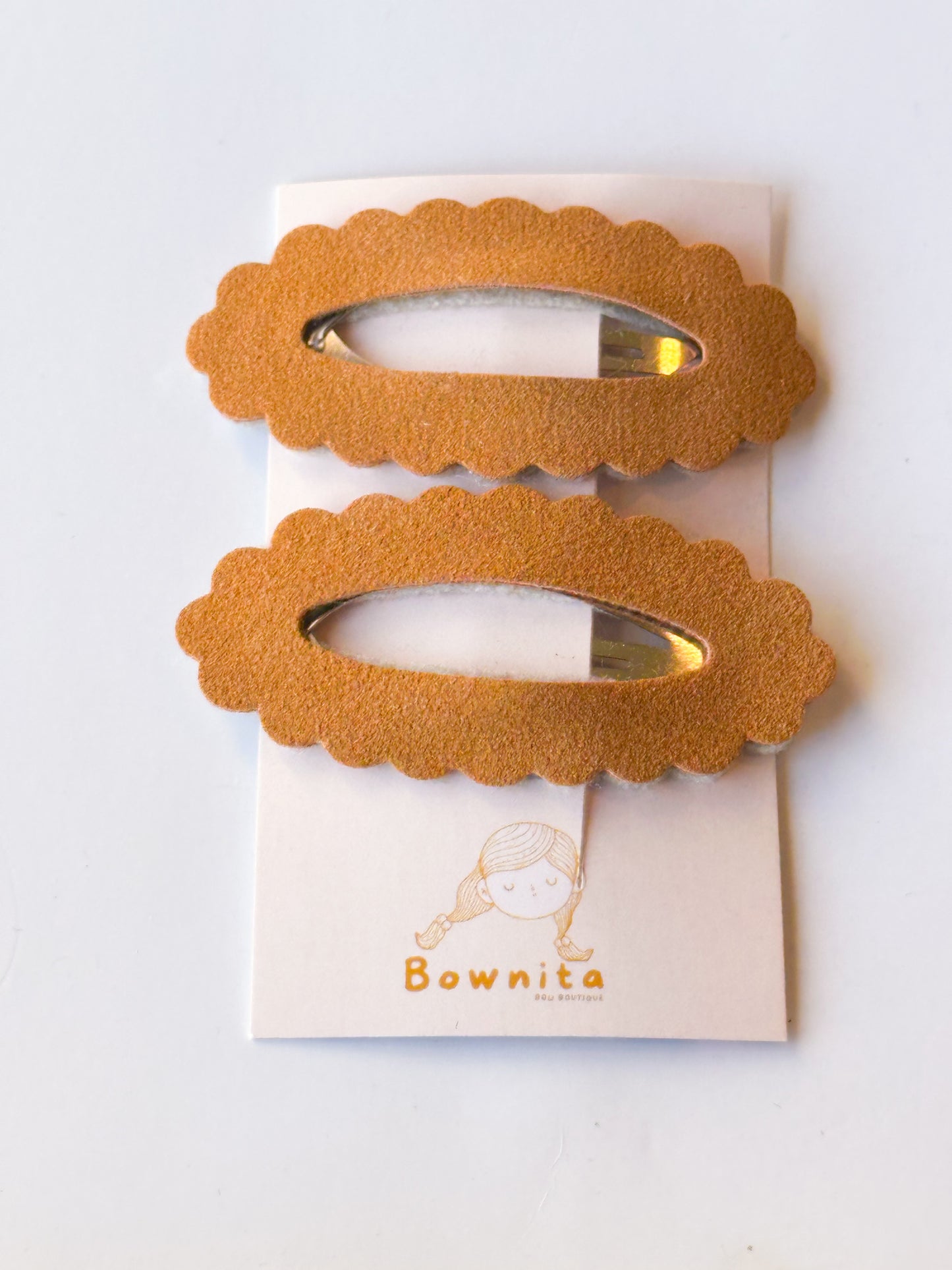 Camel brown suede scallop snap clip