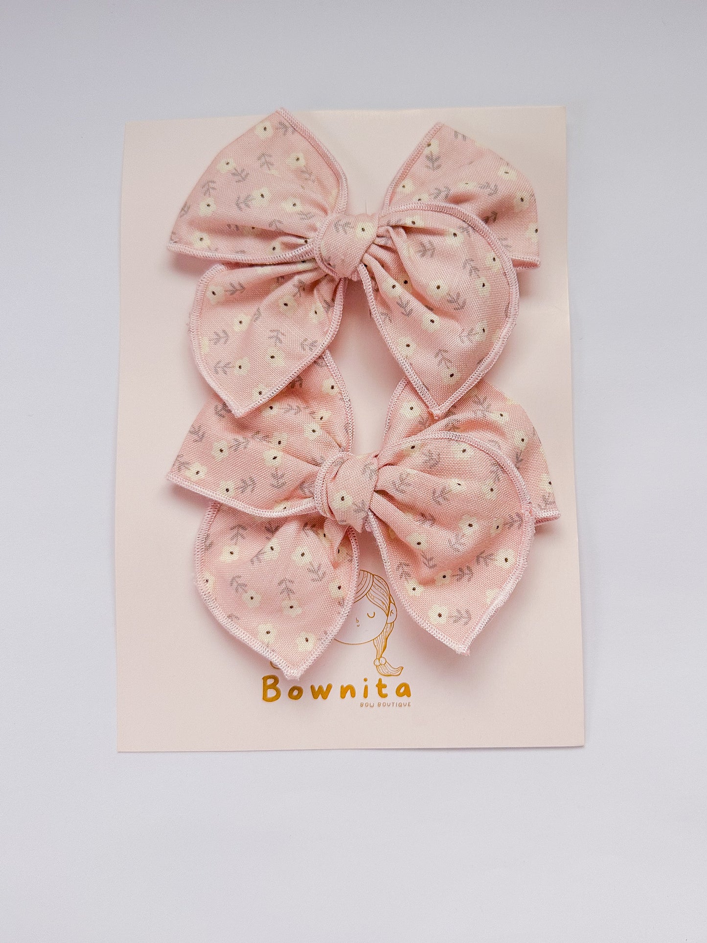 Pink Daisy Blooms piggies