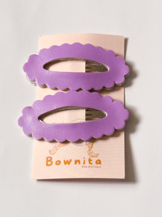 Lilac scallop snap clip